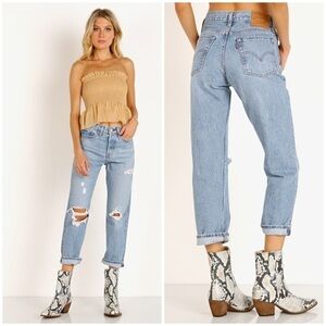Levi's Wedgie Straight Jeans Distressed Light Wash 25